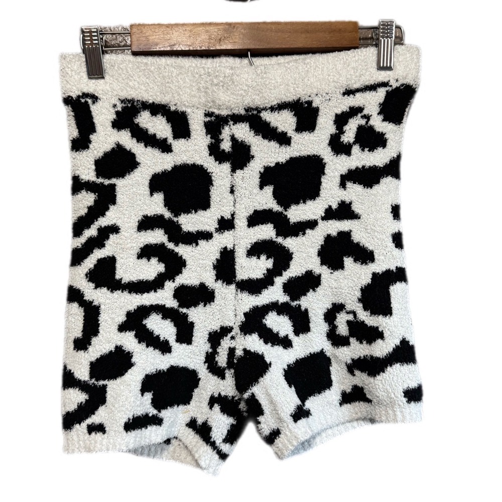 Colsie Lounge Shorts Women Medium Leopard Fuzzy Excellent Knit Pajama